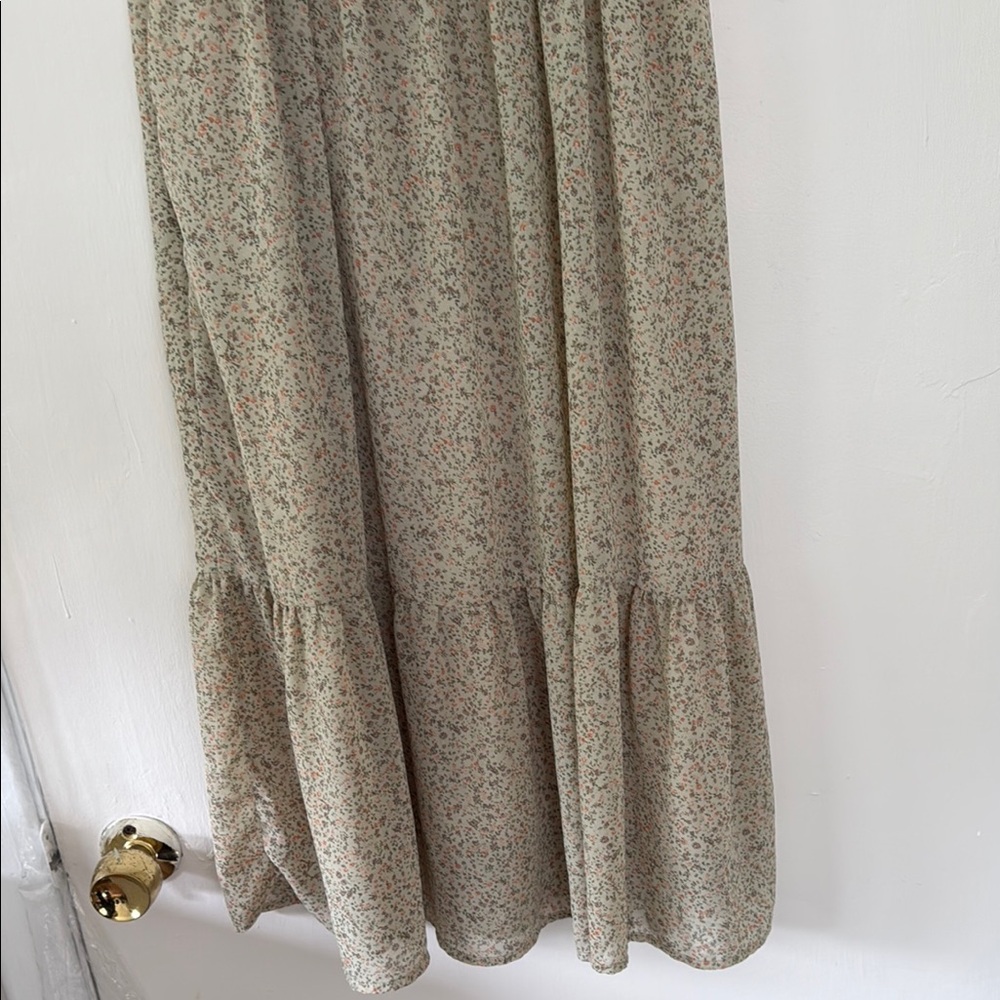 Green Tiered Ruffled Midi Sundress - Picture 7 of 9